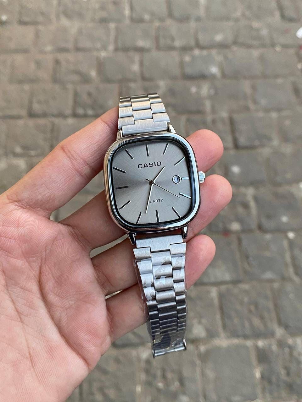 Casio Quartz Unisex Minimalist Watch - Silver