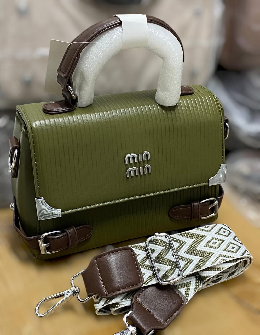 https://shypora.com/products/premium-leather-sling-bag-pick-your-favorite-color